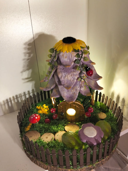 Casa de Hadas de la Flor Morada